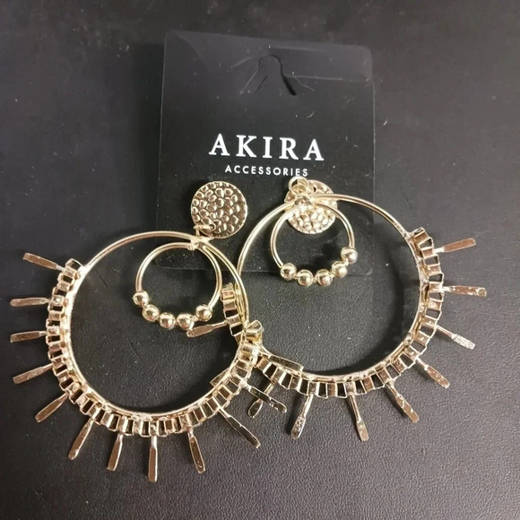 NWT Assorted earrings, KATE SPADE, FASHION NOVA, LULUS, BAUBLEBAR, AKIRA & MORE - Picture 3 of 7